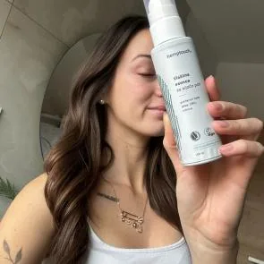 Vlažilna esenca za sijočo polt 100 ml