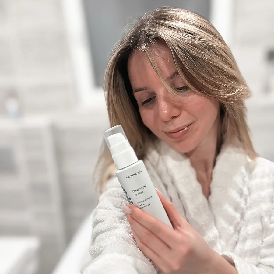 Čistilni gel za obraz 100 ml