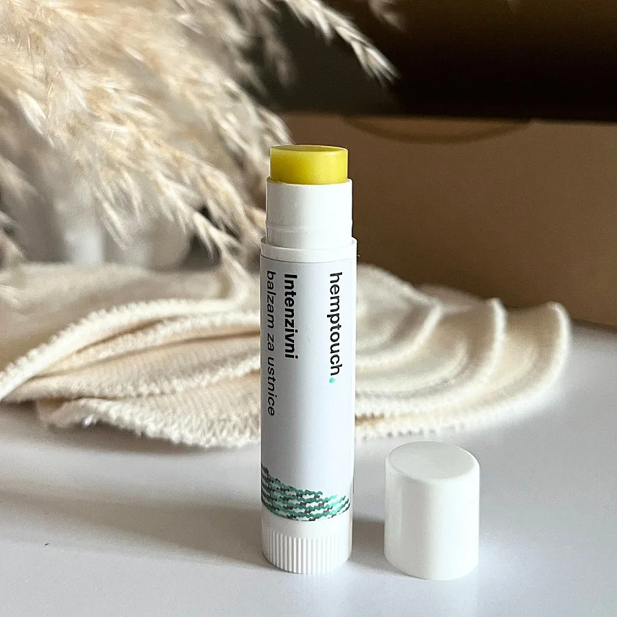 Intenzivni balzam za ustnice 4,5 ml